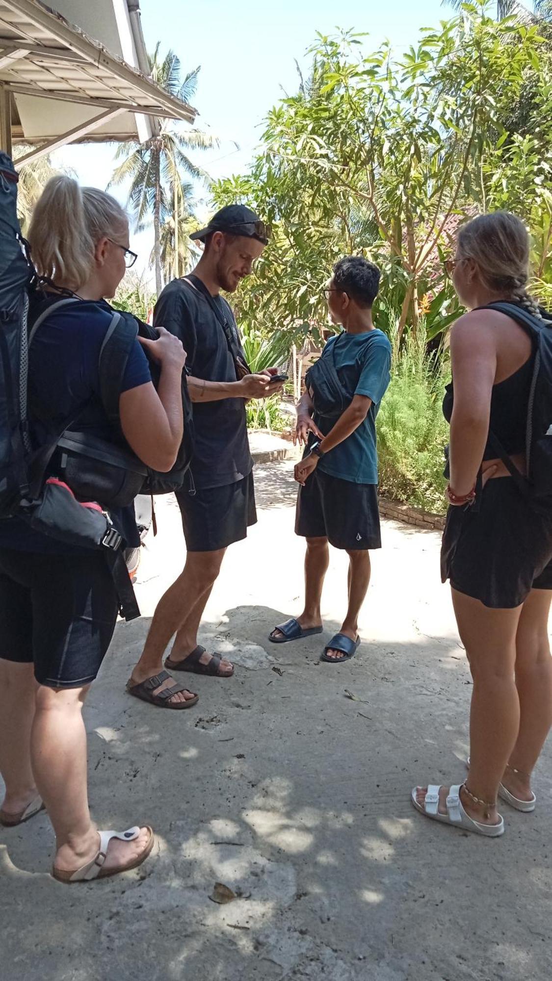 Roy Homestay Kuta Kuta  Экстерьер фото