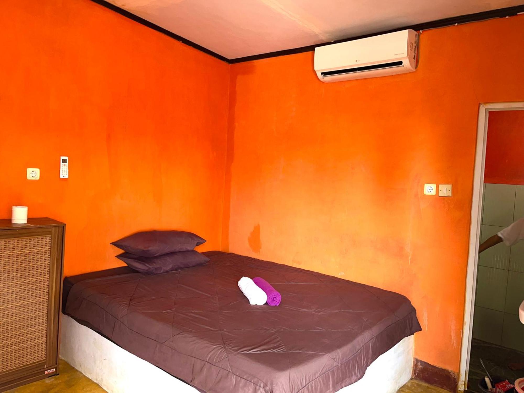 Roy Homestay Kuta Kuta  Экстерьер фото